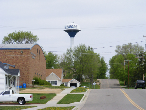 Street scene, Elmore Minnesota, 2014