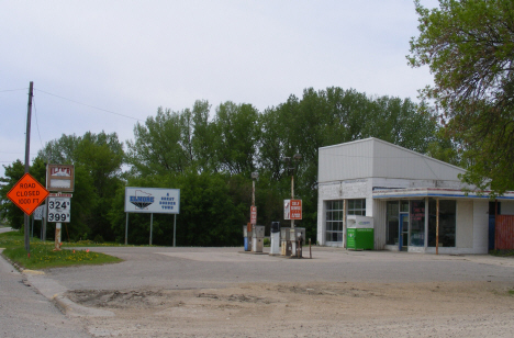 Street scene, Elmore Minnesota, 2014