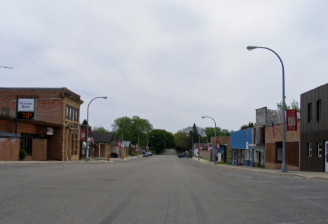 Street scene, Elmore Minnesota, 2014