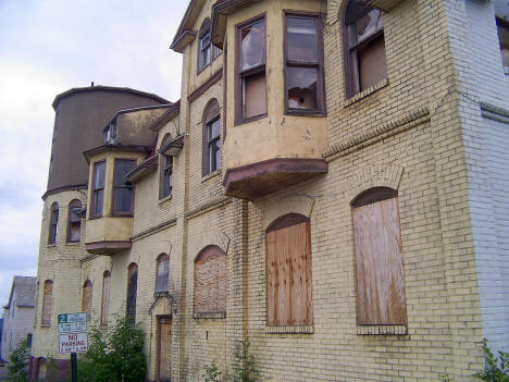 Abandoned building, Ely Minnesota, 2006