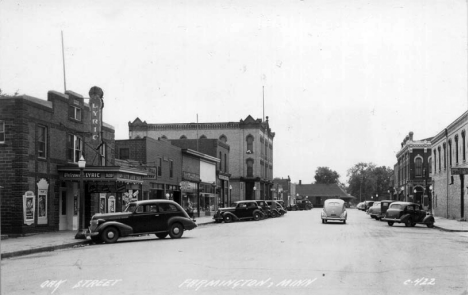 Street view, Oak Street, Farmington Minnesota, 1940's