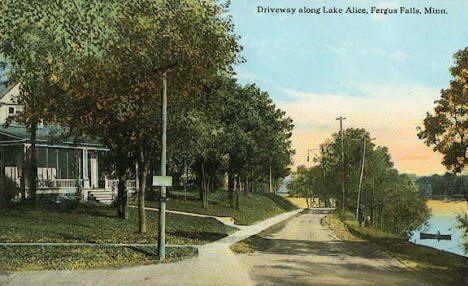 Driveway along Lake Alice, Fergus Falls Minnesota, 1913