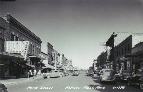 Main Street, Fergus Falls Minnesota, 1940's