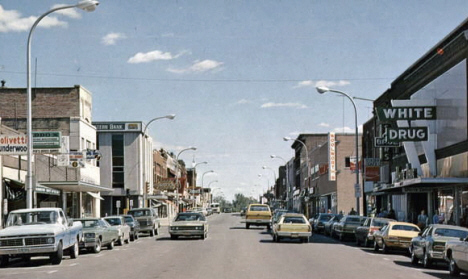 Street scene, Fergus Falls Minnesota, 1978