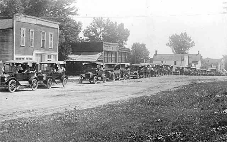 Automobile street parade, Glenville Minnesota, 1910