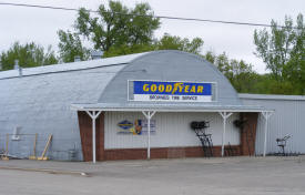 Brownie's Tire Service, Glenwood Minnesota