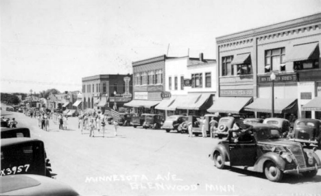 Parade, Glenwood Minnesota, 1940's