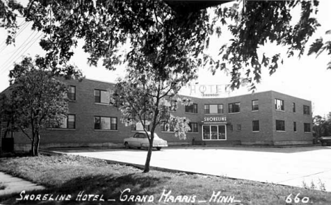 Shoreline Hotel, Grand Marais Minnesota, 1960