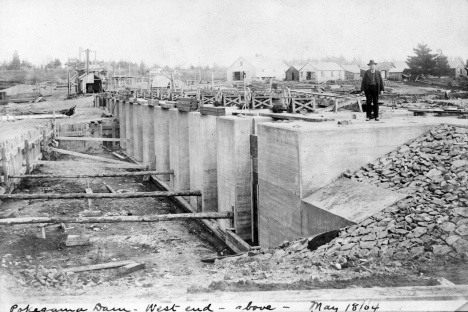 Pokegama Dam on the Mississippi River, West End, 1904