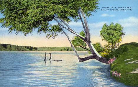 Sunset Bay, Bass Lake, Grand Rapids Minnesota, 1940's