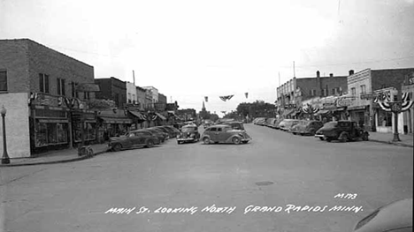 Main Street looking north, Grand Rapids Minnesota, 1940