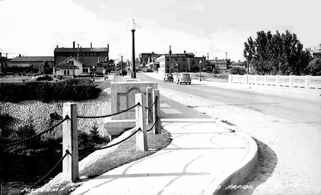Pokegama Avenue from the bridge, Grand Rapids Minnesota, 1940