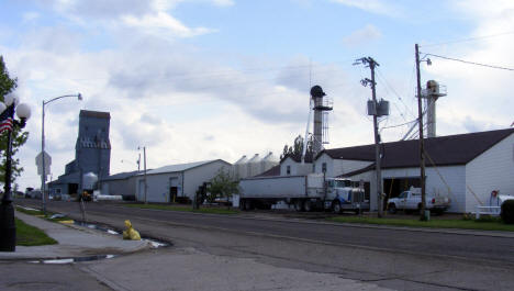 Street view and elevator, Hendrum Minnesota, 2008