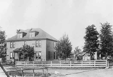 Mahoning Mine boarding house, Hibbing Minnesota, 1900