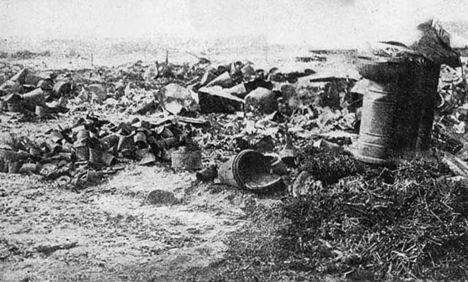 Ruins of a large hardware store, Hinckley Minnesota, 1894