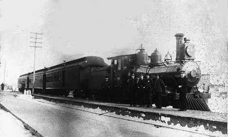 St. Paul and Duluth Railroad Company train and several railroad men, including John W. Blair, hero of the Hinckley fire, 1895