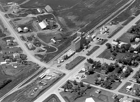 Aerial View, Elevator and surrounding area, Humboldt Minnesota, 1984