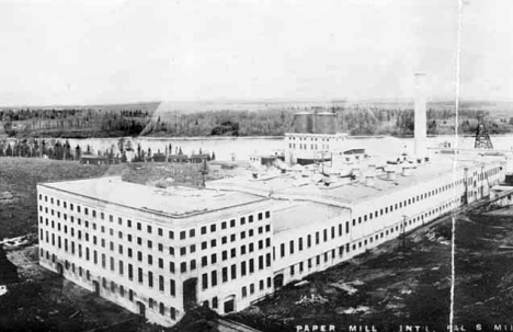 Paper mill, International Falls Minnesota, 1910