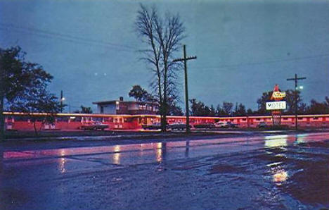 Teepee Motel, International Falls Minnesota, 1962