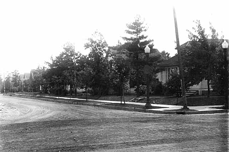 Residential street, Ironton Minnesota, 1923