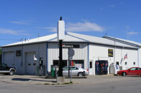 Bud's Standard Service, Kilkenny Minnesota