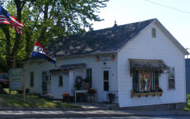 Chickadee Tree Floral & Gifts, Kimball Minnesota