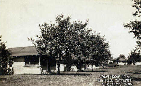 Dew Drop Inn - Benson's Cottages, Lindstrom Minnesota, 1942