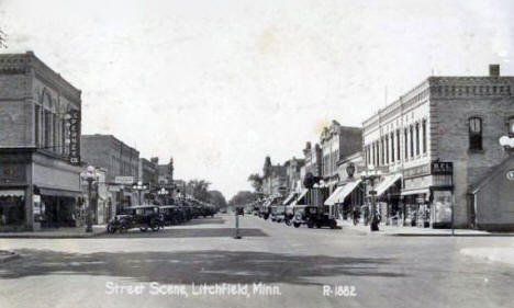 Street scene, Litchfield Minnesota, 1932