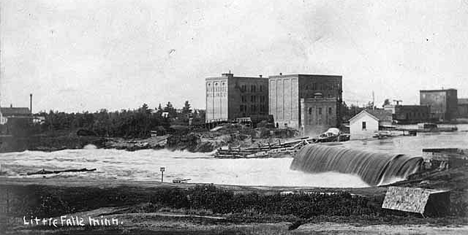 Flour mills and dam, Little Falls Minnesota, 1910
