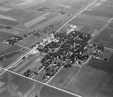 Aerial view, Lyle Minnesota, 1972