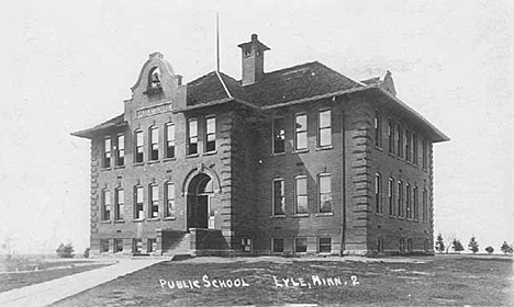 Public School, Lyle Minnesota, 1915