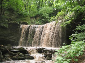 Minnemishinona Falls, Mankato Minnesota