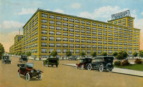 Munsingwear, Western and Lyndale, Minneapolis Minnesota, 1920's