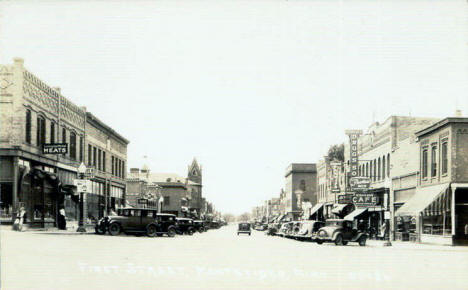 Street scene, Montevideo Minnesota, 1930's