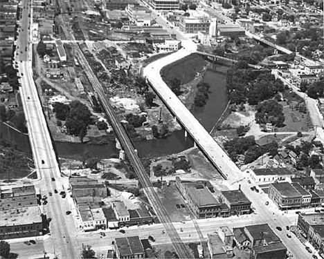 Red River at Moorhead showing the Fargo-Moorhead bridges, 1940