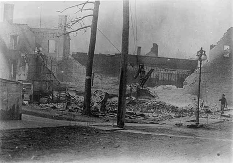 Ruins of hotel after forest fire, Moose Lake Minnesota, 1918