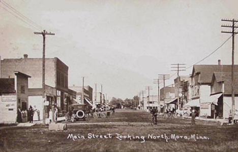 Main Street looking north, Mora Minnesota, 1925