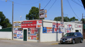 Nelson Off Sale, Nelson Minnesota