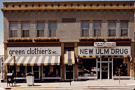 Street scene, New Ulm Minnesota, 1974