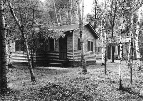 Lost Lake Lodge near Nisswa on Gull Lake, 1940