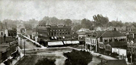 Street scene, Northfield Minnesota, 1907