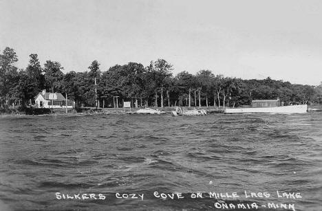 Silker's Cozy Cove on Lake Mille Lacs, Onamia Minnesota, 1950's