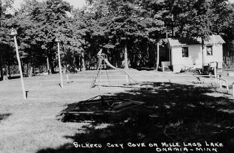 Silker's Cozy Cove on Lake Mille Lacs, Onamia Minnesota, 1950's