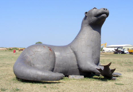 Otter statue, Ottertail Minnesota, 2008