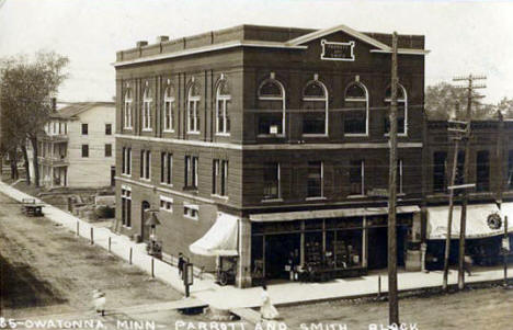 Parrott & Smith Block, Owatonna Minnesota, 1910's