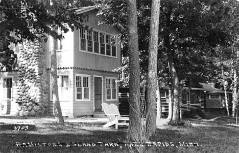 Hamilton's Island Park Lodge near Park Rapids Minnesota, 1940