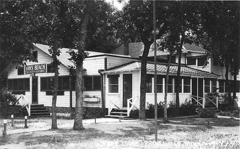 Van's Beach Lodge, Lake Koronis near Paynesville Minnesota, 1940