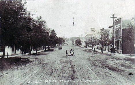 Street scene, Pelican Rapids Minnesota, 1910's