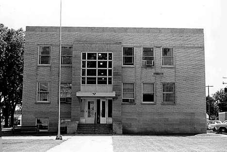 Pine County Courthouse, Pine City Minnesota, 1972