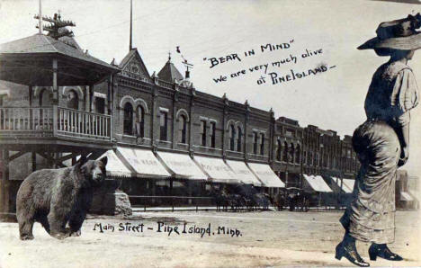 Street scene, Pine Island Minnesota, 1910